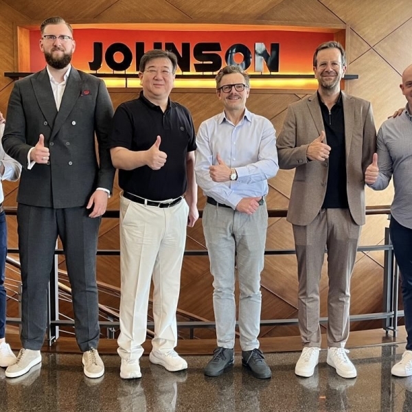 RSG Group und Johnson Health Tech.